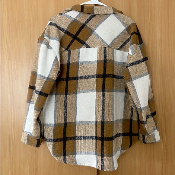 Cute Flannel shacket!! - Picture 2 of 3
